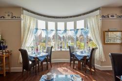 Barons Court Images