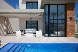 Villa moderne avec piscine privée à Cabo Roig - Costa Blanca Images