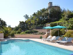 Bright villa in Sainte Maxime with private pool Images