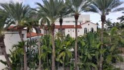 VERSACE MANSION VIEW SUITE at THE STRAND Images