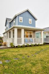 Pacific Paradise Beach House Images