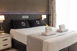 VILLA ADRIANA-The Queen Apartments Luxury Living Images