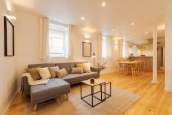 The Yellow House Spacious Duplex in a Traditional Neighborhood Images