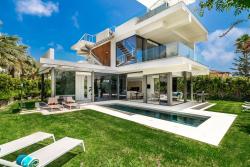 All About Villa Gladiolo Images