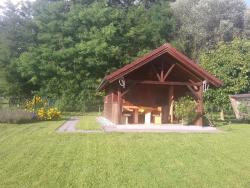 Tiny Home am Bach Images