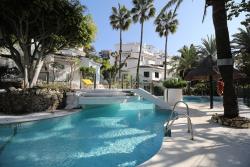 Golden Beach Holiday Home with jacuzzi Images