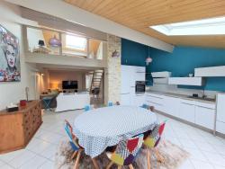 Appartement Cosy au Centre-Ville - Idéal pour Explorer Nancy et Verdun! - FR-1-585-84 Images