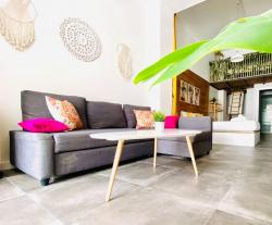 Beach Flat for Family & Groups Images