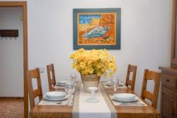 Lovely apartment near the beach & City of Arts and Sciences Images