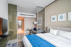 Luxury Studio Business Bay Poolgym Images