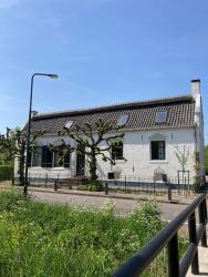 Beautiful renovated Farmhouse Images