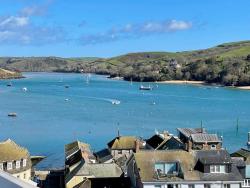 Salcombe - 2 bedroom flat, fantastic harbour views Images