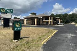 Quality Inn Kinder Images