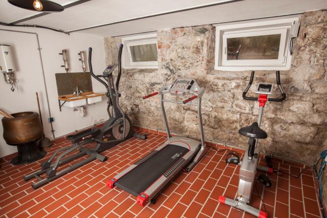 Georg Mayer Haus Images_4