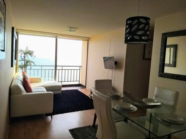 Nice Apartment with Sea View Images_2