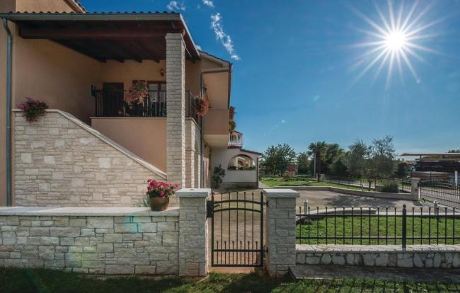 Holiday Home Dobrani Images_4