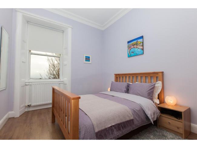 Pass the Keys Spacious 2-BR Flat for 4 in Morningside Images_1