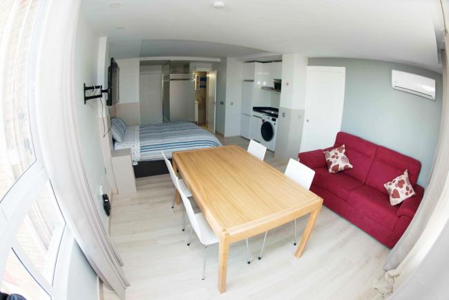 Modern & Stylish Loft with Breathtaking Views FREE WIFI - Close to the sea Images_2