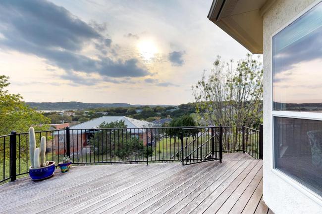 Sunset on the Deck Images_4