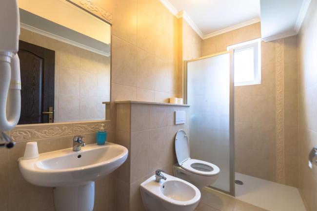 Hotel Merci Images_3