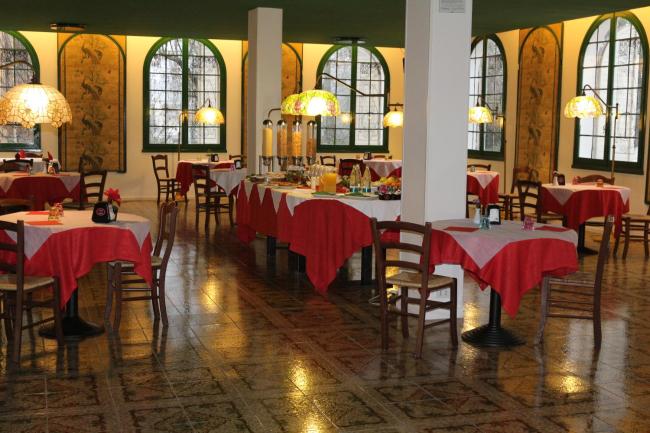 Hotel Le Cardinal Images_2