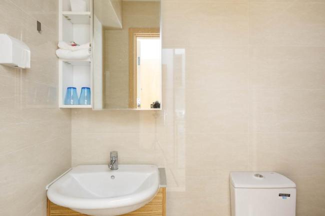 In The Summer Guest House Images_5