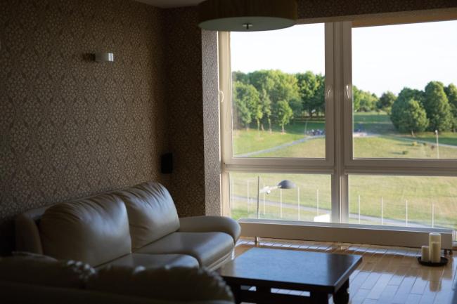 Cozy apartment with a wonderful lake view Images_1