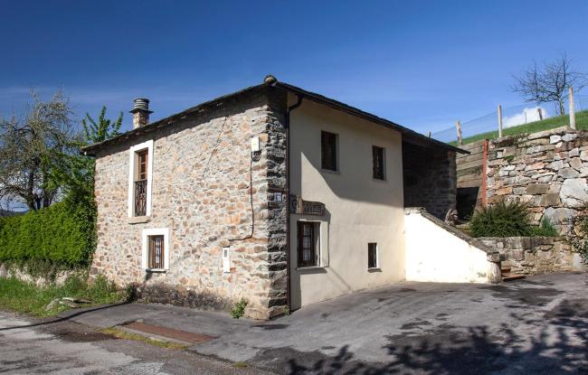 Casa de Aldea Vache Images_3