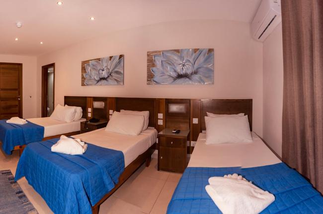 Cerviola Hotel Images_3