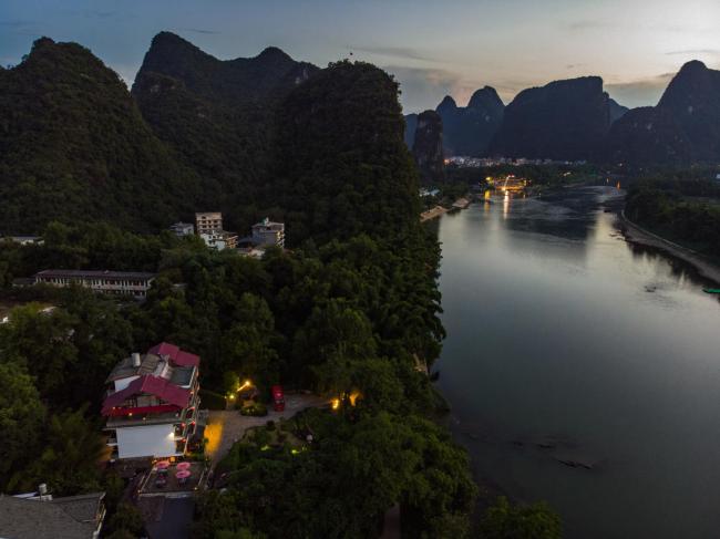 Yangshuo River Lodge Hotel-Free pick up from Yangshuo Area over three nights Images_2