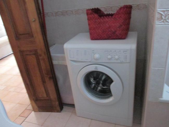 A.B Battistini Short Let's Images_1