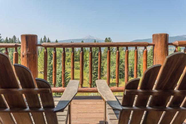 Huckleberry Hideaway Images_3