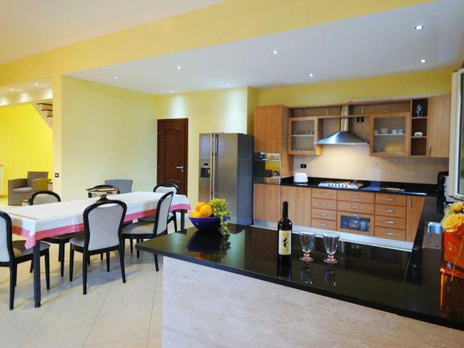 Elegant Holiday Home in Castellammare del Golfo near Beach Images_4