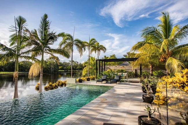 Tranquility by the Lake - Port Douglas Images_1