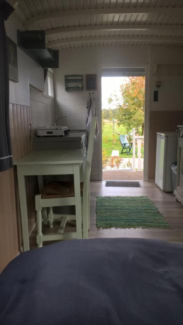 Pipowagen Elsebein Groningen Westerwolde unieke ligging met eigen tuin en vrij uitzicht over veld naar natuurgebied Images_4