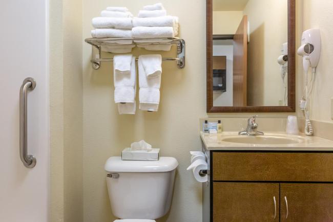 Welcome Suites - Minot, ND Images_1