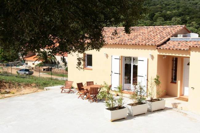 Orasi, Sartene, gîte dans villa climatisée tout confort Images_1