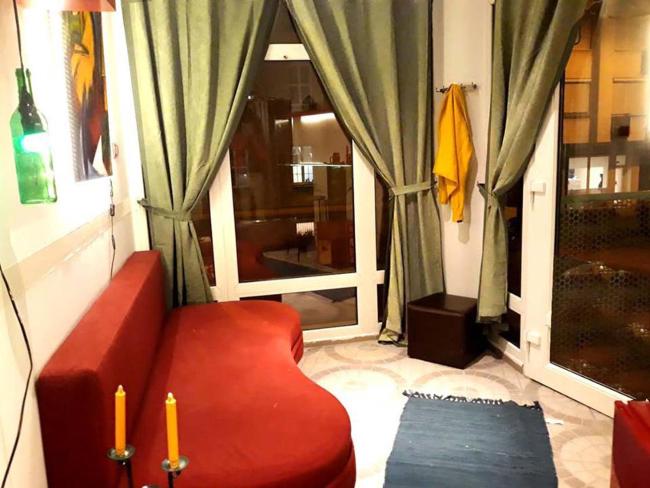 Mini Apartman a város szívében ! Images_1