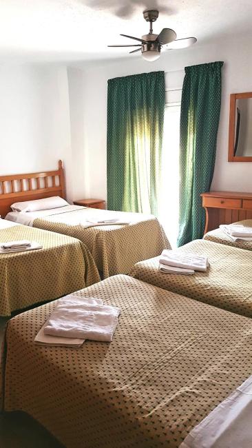 Hostal Isabel Images_5