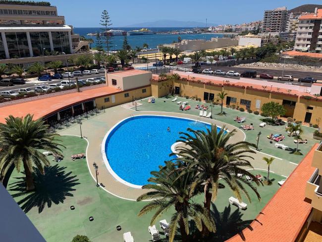 Newly renovated Vistas Muelle de Los Cristianos Pier view FREE WIFI Images