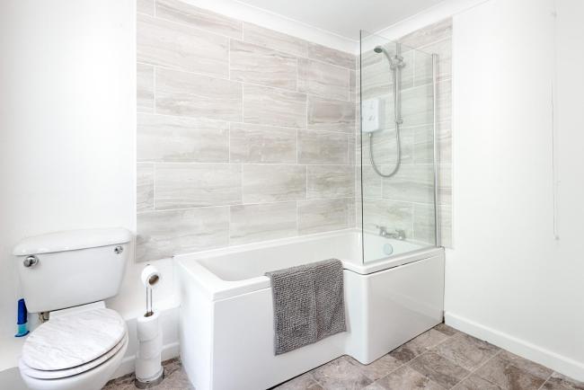 Fantastic Location - TV in Every Bedroom! Images_2