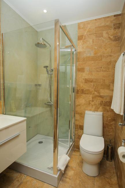 CHALET DILIJAN Hotel & Restauarant Images_4