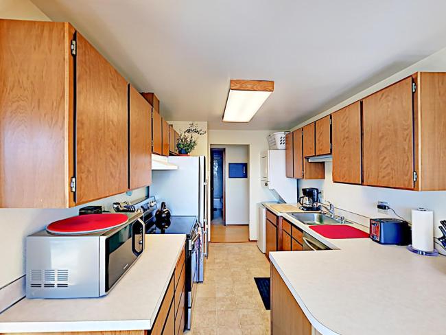 Gated Condo Unit #301 Condo Images_3