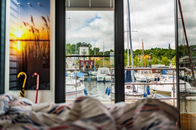 Calanthe - DAS HAUSBOOT Images_4