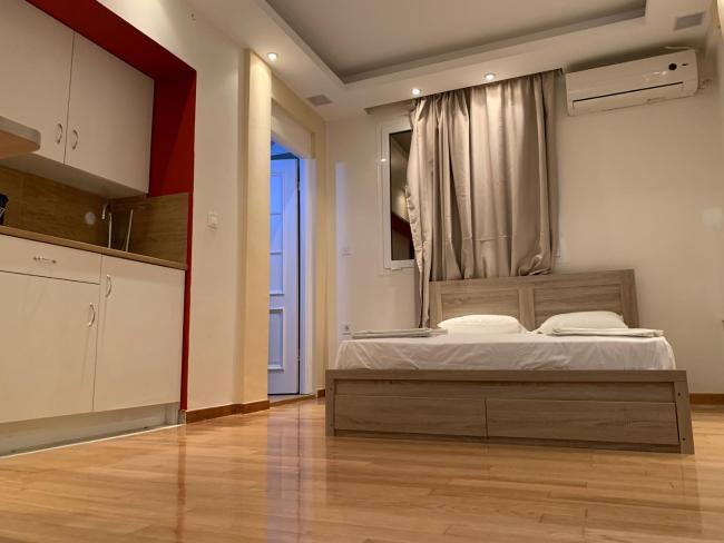 Just a Central Studio Apt. *Top location* Images_4