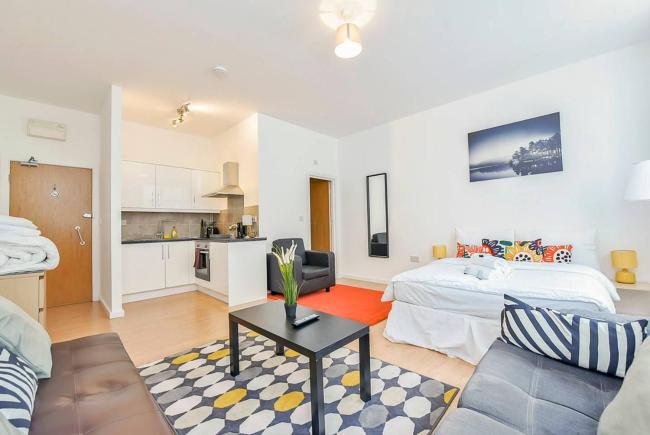 Very Spacious Flat For 4 People In Camden Images_2