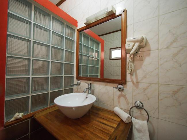 Island Continent Hotel Images_4