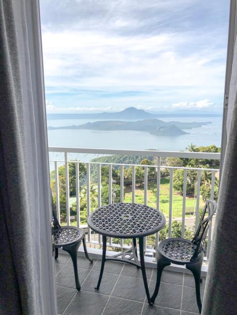 Sky Home Serene and Blissful Place with Taal View Images_1