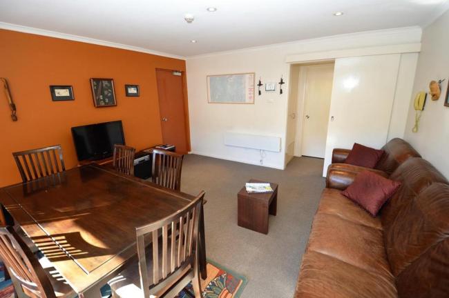 Central 2-Bedroom Apartment 2d Images_1