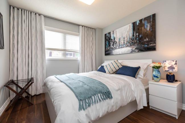ComfyLikeHome - Luxury retreat, 1 stop to CN Tower, 2 Free Parking Images_2